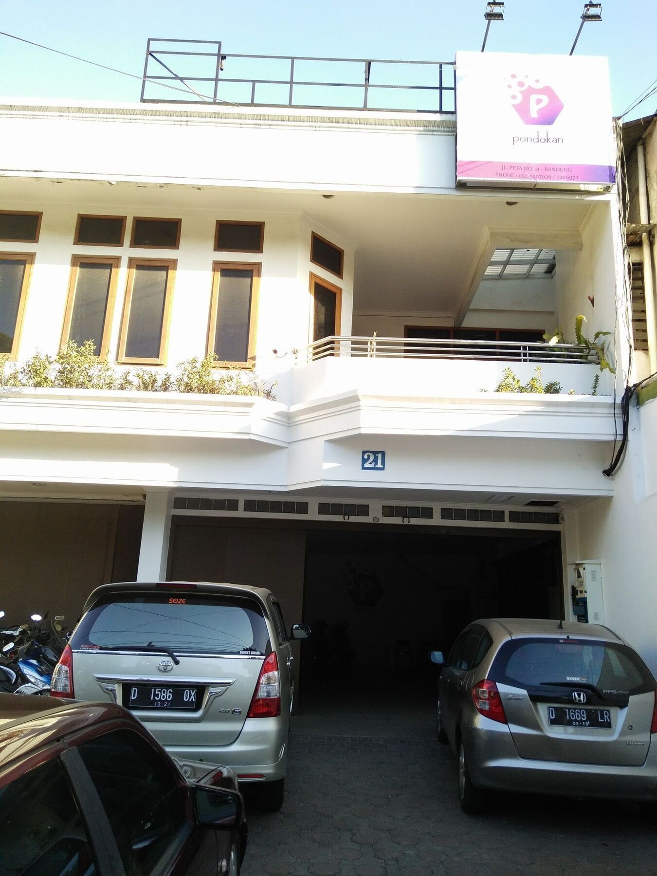 Peta Hostel Bandung Exterior photo